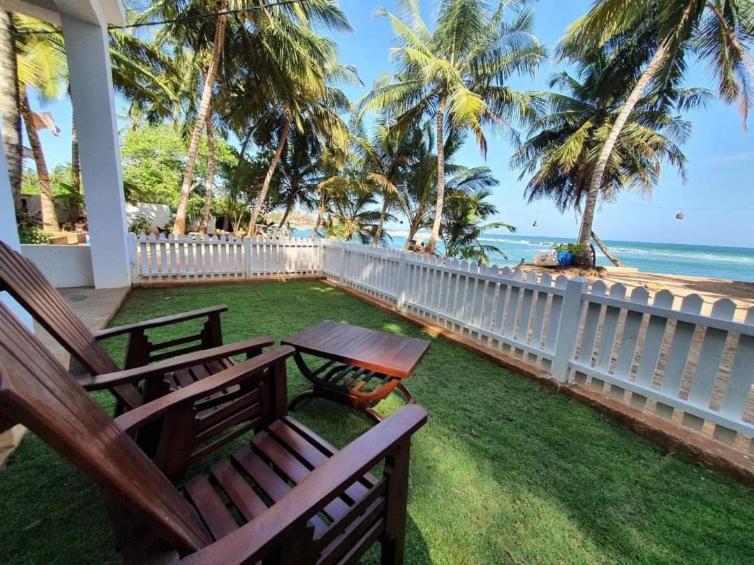 Turtle Beach House Batigama Экстерьер фото