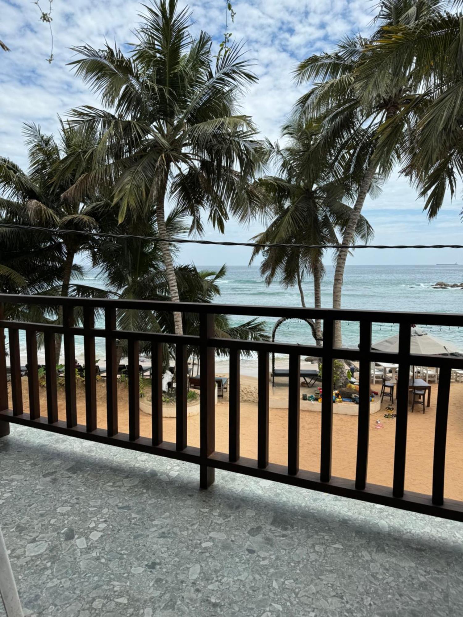 Turtle Beach House Batigama Экстерьер фото